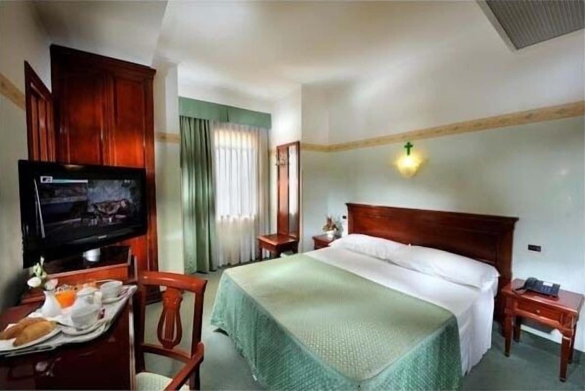 Hotel Russo Palace Lido di Venezia Bagian luar foto