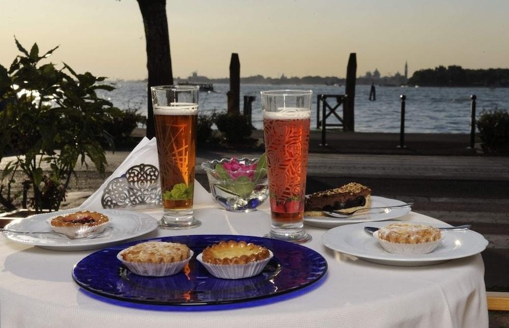 Hotel Russo Palace Lido di Venezia Bagian luar foto