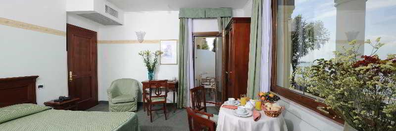 Hotel Russo Palace Lido di Venezia Bagian luar foto